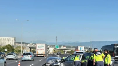 Görev başında kaza: Polis ve üsteğmen hastaneye kaldırıldı