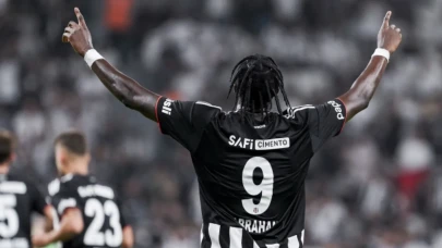 Spor yazarları dün geceyi yorumladı: Beşiktaş kazandı ama oyunu tartışma yarattı!