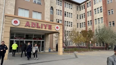 Depremde Yıkılan Güvenç Apartmanı: Belediye Personeline 22,5 Yıla Kadar Hapis Talebi