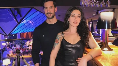 Melek Mosso’dan ayrılık dedikodularına yanıt! Tatilden aşk paylaşımı