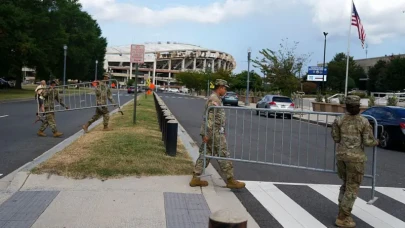ABD’de yeni güvenlik gerilimi: Silahlı muhafız tartışması büyüyor