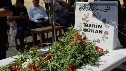 Diyarbakır’da küçük Narin Güran kabri başında dualarla anıldı
