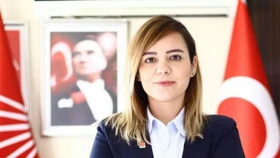 Merve Saatçı Özmen kimdir, kaç yaşında, aslen nereli, hangi partiden istifa etti, babası kim? Hayatına dair her şey