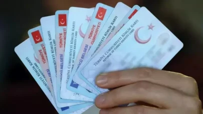 TC kimlik numaraları değişiyor mu? Masadaki yeni format ne anlatıyor?