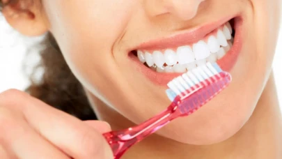 Bir diş fırçası, milyonları kurtaran ekonomik bir anahtara dönüştü