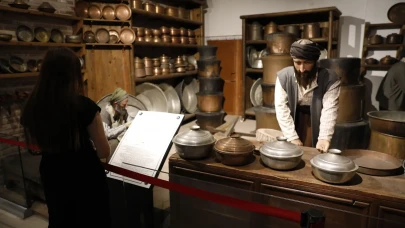 Tokat şehir müzesinde 14 geleneksel meslek, bal mumu heykellerle yaşatılıyor!
