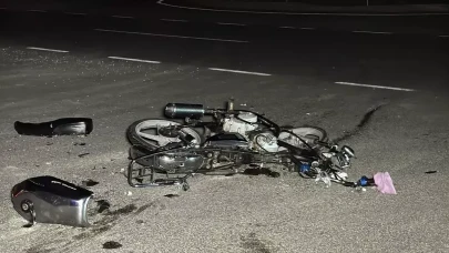 Karamürsel’de kavşakta feci çarpışma: Bir motosiklet sürücüsü hayatını kaybetti