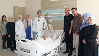 Genç annenin 24 yıllık yemek borusu mücadelesi sona erdi