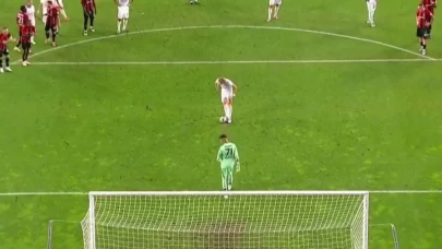 Galatasaray, Barış Alper Yılmaz'ın Penaltı Golüyle Gaziantep Deplasmanında Öne Geçti