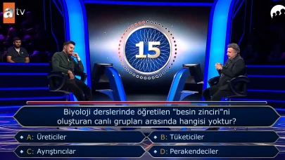 Besin zincirini oluşturan canlı grupları hangileridir? Üreticiler mi, tüketiciler mi, ayrıştırıcılar mı, perakendeciler mi?