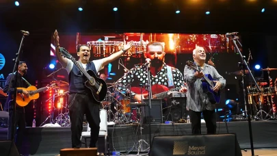 Dünyaca ünlü isimler Didim’de aynı sahnedeydi: Anda Barut Collection’da müzik ve doğa buluştu