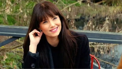 Yasak Elma Julia kimdir, Doğan'ın nesi oluyor, Nehir Erdoğan kaç yaşında? İşte dizideki rolü ve hayatı