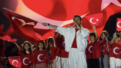 Buray konseriyle Çanakkale’de zafer coşkusu unutulmaz bir geceye dönüştü