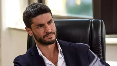 Berk Oktay kimdir, kaç yaşında, boyu, nereli, dizileri? Mankenlikten oyunculuğa hayat hikayesi