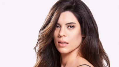 Deniz Arna kimdir, kaç yaşında, aslen nereli, annesi kim, mesleği ne?