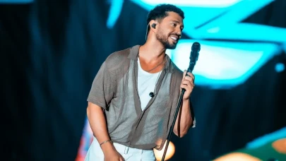 Yağmur dinlemedi sahne onundu: Murat Boz Nevşehir’de binleri coşturdu