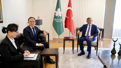 Xuebin ve Davutoğlu görüşmesinde gündem: Filistin ve Gazze’deki insani kriz