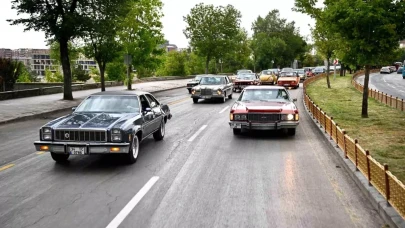 Erzurum’da Klasik Otomobil Fuarı Coşkusu: 70 Etkinliklik Turizm Yılına Renkli Başlangıç