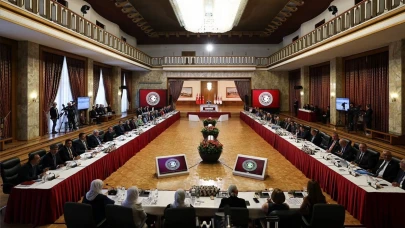 Meclis’te Tarihi Buluşma: Baro Başkanları ve Eski Meclis Başkanları Aynı Masada!