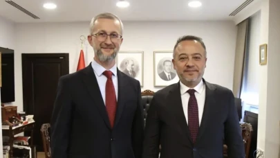 Dışişleri Bakan Yardımcısı Yılmaz Ukrayna’nın Ankara Büyükelçisi Celal ile görüştü