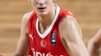 Ömer Kutluay kimdir, kaç yaşında, aslen nereli, boyu, kilosu, Instagram hesabı? İşte genç yeteneğin hayatı ve biyografisi