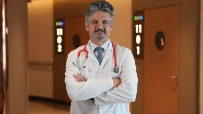 Yemek yerken sesiniz değişiyor mu? Yutma bozukluğu sanılandan daha tehlikeli!