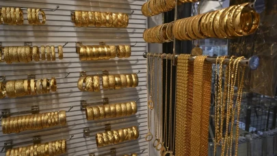 Altın yerine kaplama: Gelinlerin yeni takı trendi değişti