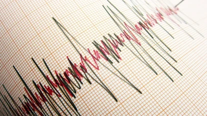 Sındırgı’da gece yarısı korkutan deprem: 5.0 büyüklüğünde sarsıntı
