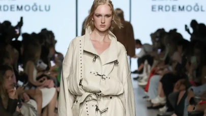 Kadınların sessiz çığlığı podyumda yankılandı: Emre Erdemoğlu’ndan unutulmaz koleksiyon