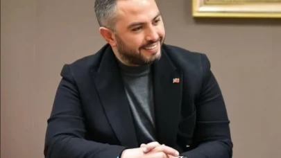 CHP’li Başkan Yardımcısı istifasını duyurdu: 'Helal olsun' mesajı gündem oldu!