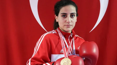 Dünya Boks Şampiyonası’nda Gizem Özer’e talihsiz diskalifiye