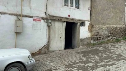 Tosya’da alkolle başlayan kavga kanlı bitti: Arkadaşını öldüren sanığa 16 yıl 6 ay ceza!