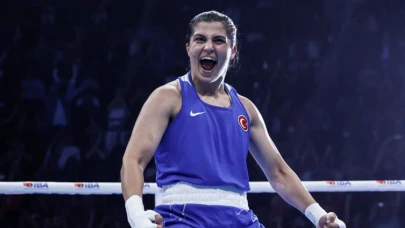 Busenaz Sürmeneli, Kolombiyalı rakibini yenerek çeyrek finale yükseldi