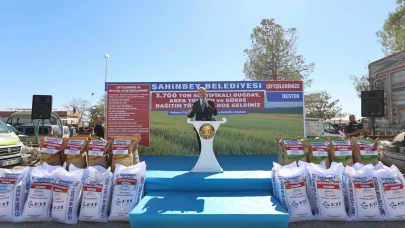 Şahinbey Belediyesi çiftçiye 3.700 tonluk tohum ve gübre dağıttı