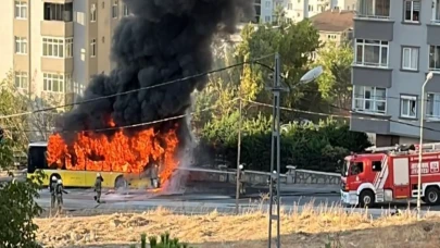 İETT otobüsü yandı, yolcular son anda kurtuldu!