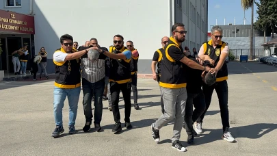 Adana’da sıra dışı baskın: Cephanelik gibi oto yıkamacı da neler çıktı neler...