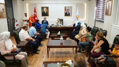 Gaziantep’te “Açık Kapı Hasbihal”: Milletvekili Derya Bakbak vatandaşlarla buluştu