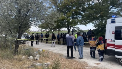 Sabah saatlerinde korkutan manzara: Yol kenarında erkek cesedi bulundu