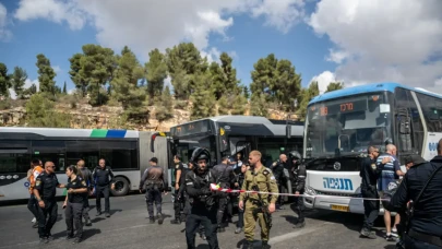 Kudüs’te güvenlik alarmı: Ramot Kavşağı’nda saldırı, yollar kapatıldı