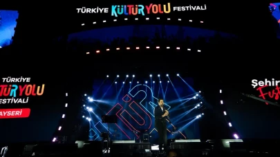 Kayseri Kültür Yolu Festivali şehri dev bir sahneye dönüştürdü