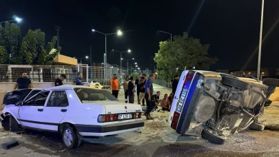 Antalya'da korkutan otomobil kazası: 4 yaralı