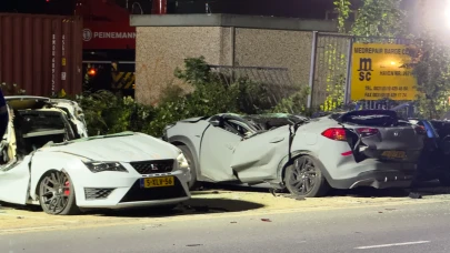 Hollanda’da şiddetli fırtına alarmı: Rüzgar araçları havaya kaldırdı!