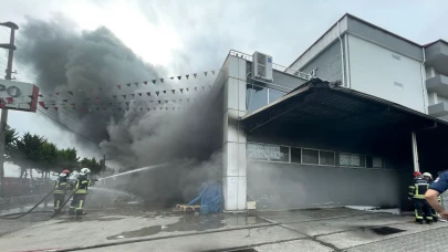 Trabzon’da AVM’de korkutan yangın!