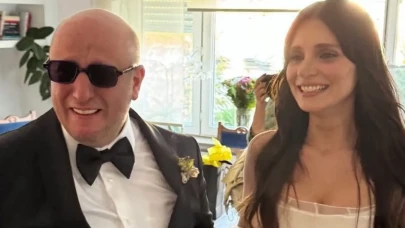 Ünlü çift bebeklerini kucağına aldı! Serkan Keskin: Meriç çok iyi maşallah