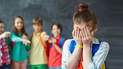 Akran zorbalığı nasıl önlenir? Uzmanlardan ailelere kritik çağrı