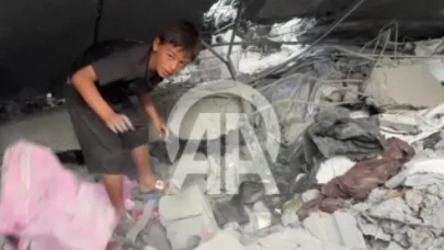 İsrail'in Gazze'ye saldırısında aralarında kadın ve çocukların da bulunduğu 20 Filistinli yaşamını yitirdi