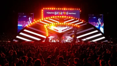 Ebru Yaşar’dan Kayseri’de unutulmaz gece: “Böyle Kalabalıkları Özlemişim”