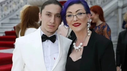 Güllü'nün oğlu Tuğberk Yavuz kimdir, kaç yaşında? Kamuoyuna yaptığı açıklama ile gündemde