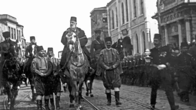 Tarihe Işık Tutan Fotoğraflar: Osmanlı İmparatorluğu’nun Son Günlerinden Kayda Geçen Anlar!