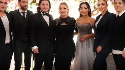 Güllü'nün çocuğu var mı, kaç çocuğu var, oğlu ve kızı var mı? Ünlü sanatçının özel hayatına dair merak edilenler